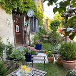De Charme La Maison Des 5 Temps 3*