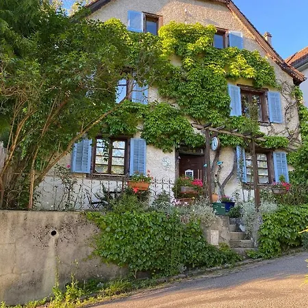 De Charme La Maison Des 5 Temps Bed & Breakfast