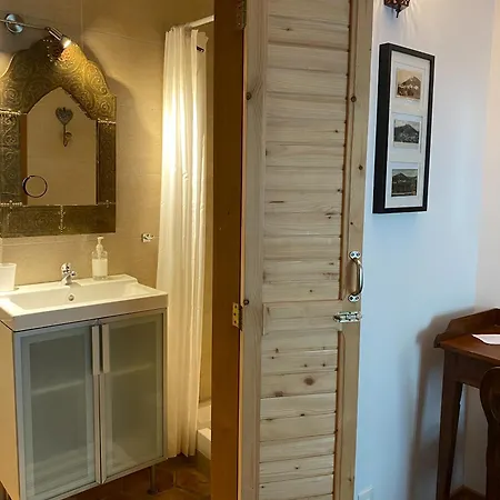 Bed & Breakfast De Charme La Maison Des 5 Temps 3*