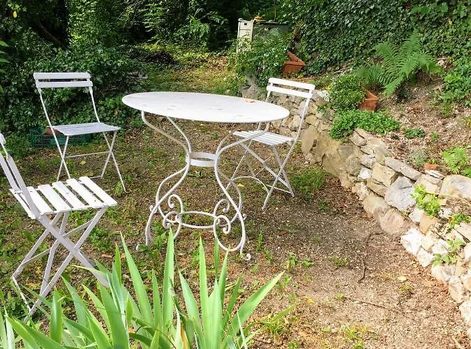 Bed & Breakfast De Charme La Maison Des 5 Temps 3*